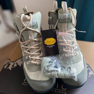 J.Crew Nordic Hiker Boots BB196 Waterproof Slate Mint Multi Size 9 M NWT